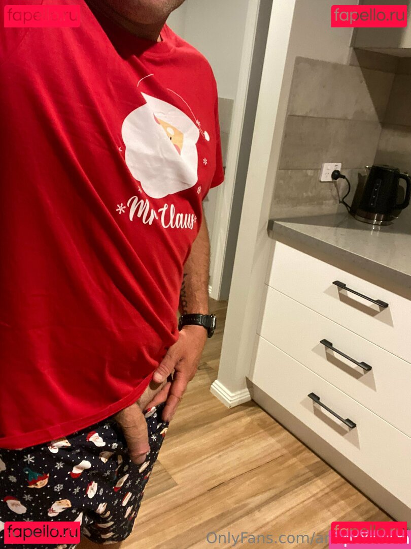 anything810 Onlyfans Photo Gallery 