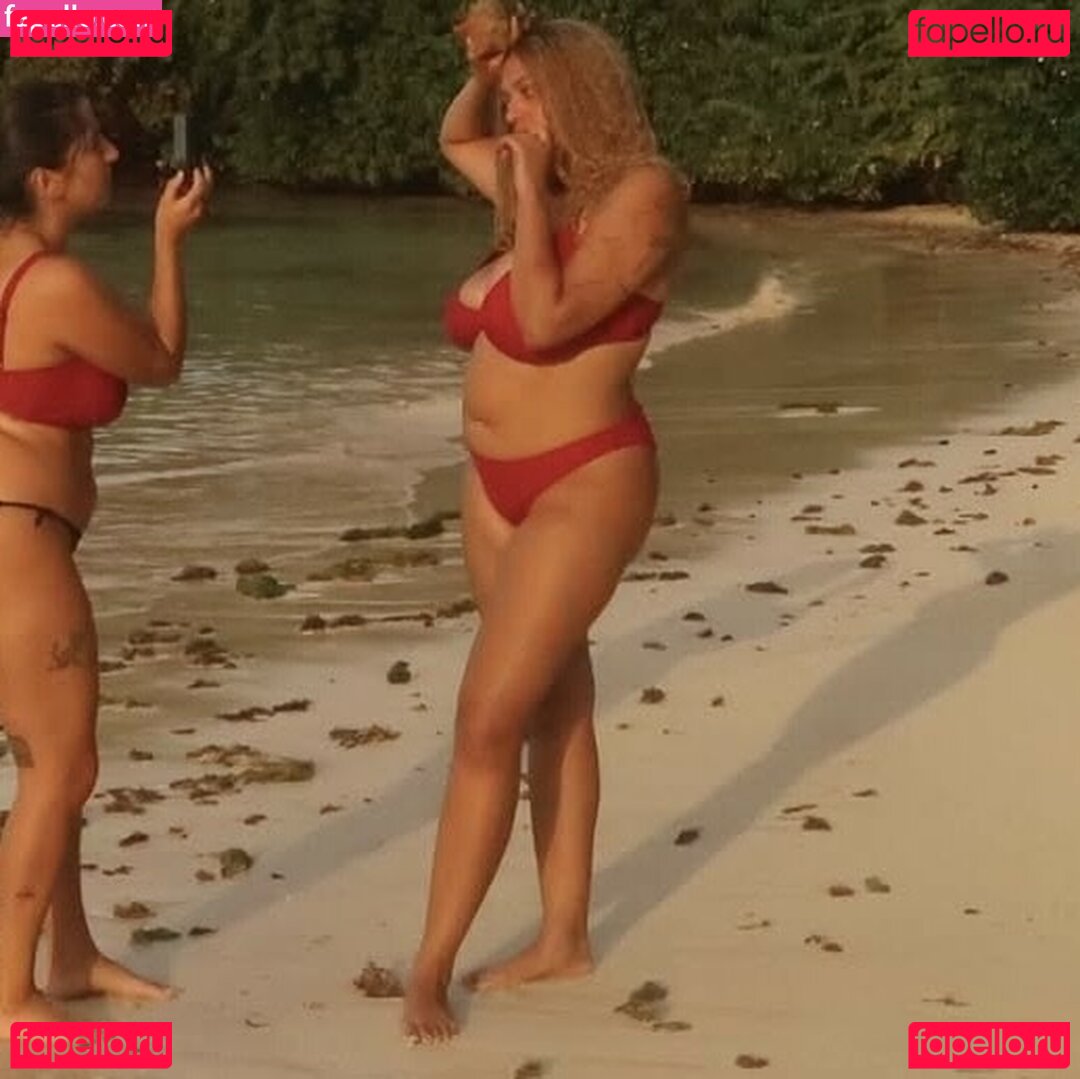 Mahalia / lowkeymahalia Onlyfans Photo Gallery 