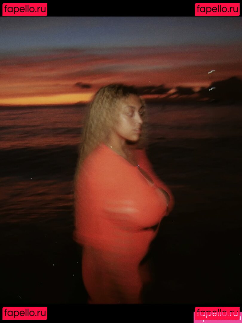 Mahalia / lowkeymahalia Onlyfans Photo Gallery 