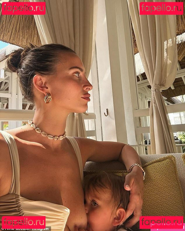 Ferne McCann / fernemccann Onlyfans Photo Gallery 