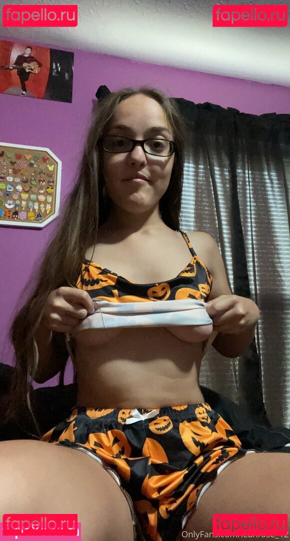 Leahrose12 / Leahrose_12 Onlyfans Photo Gallery 