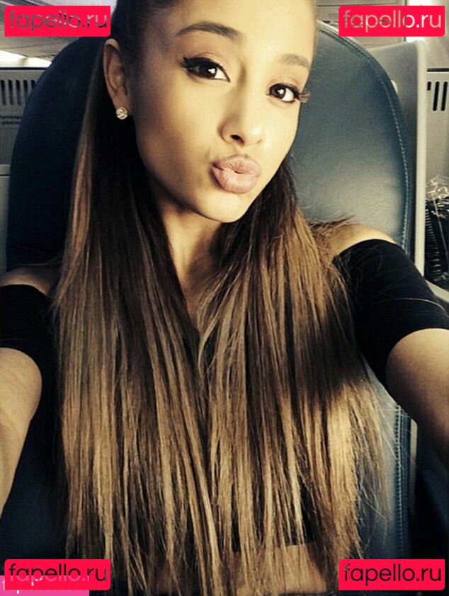 Ariana Grandes Onlyfans Photo Gallery 