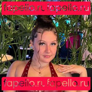 Eden Lowe / babyexoxoo / eeloww Onlyfans Photo Gallery 