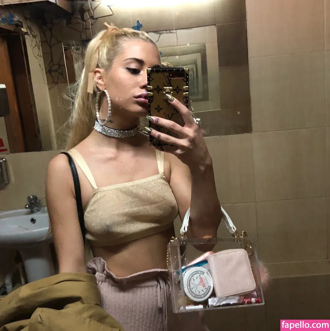 maypowpow Onlyfans Photo Gallery 