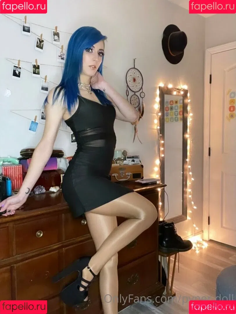 Paper.doll Onlyfans Photo Gallery 