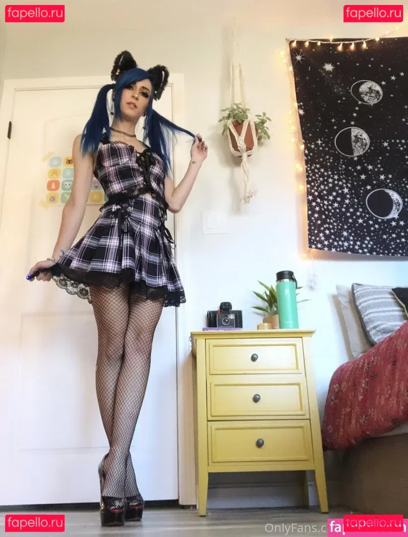 Paper.doll Onlyfans Photo Gallery 