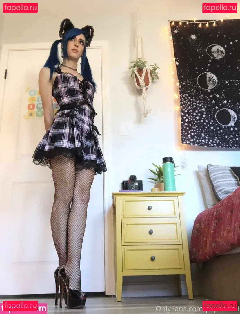 Paper.doll Onlyfans Photo Gallery 