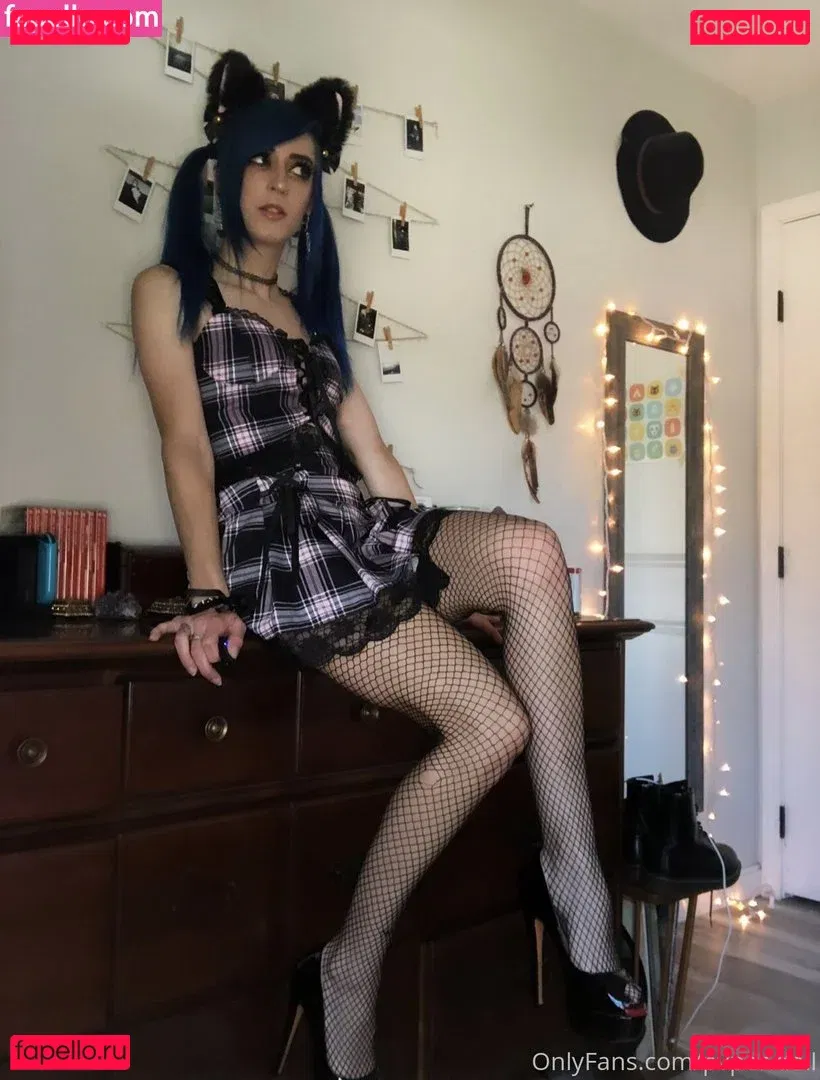 Paper.doll Onlyfans Photo Gallery 