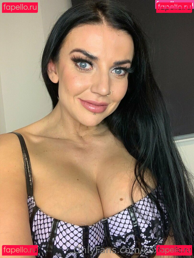 coxamelia / mn_amelia4cox Onlyfans Photo Gallery 