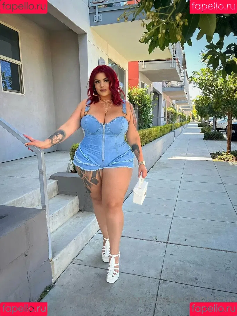 shebestephanie Onlyfans Photo Gallery 