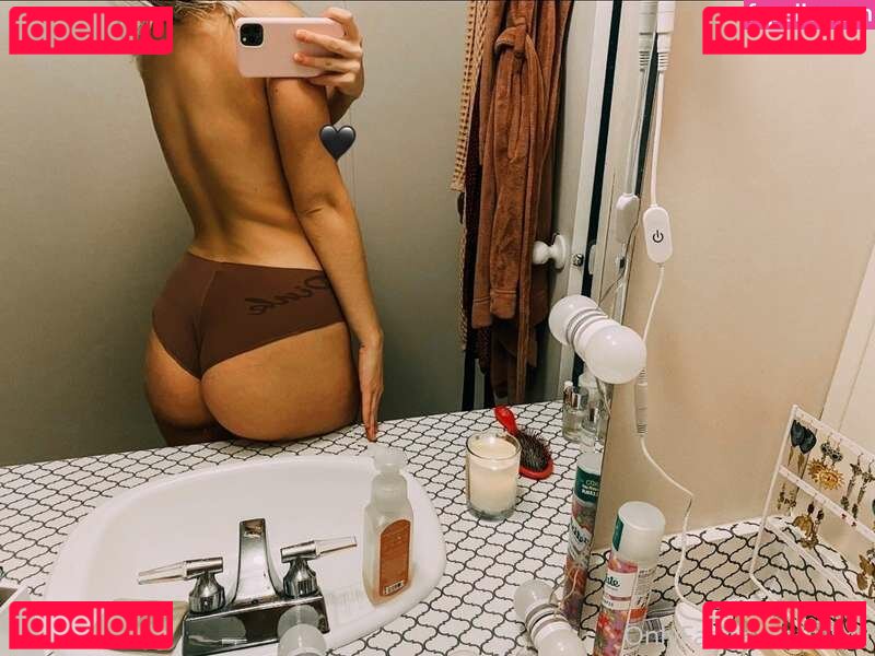 Cece Handley / cecehandley / ciiiicii Onlyfans Photo Gallery 