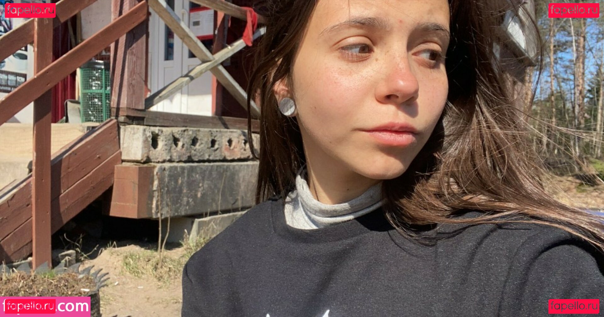 Nicole Vachevski / petitenikole Onlyfans Photo Gallery 