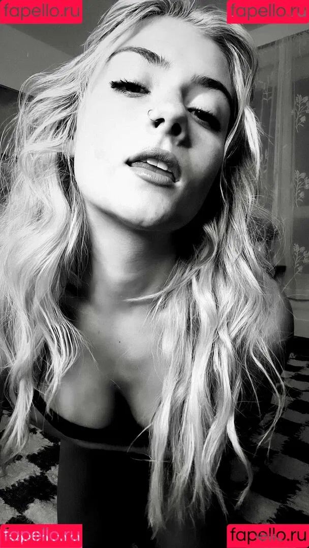 Faith Ordway Onlyfans Photo Gallery 