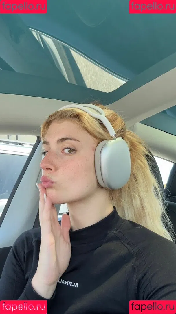 Faith Ordway Onlyfans Photo Gallery 