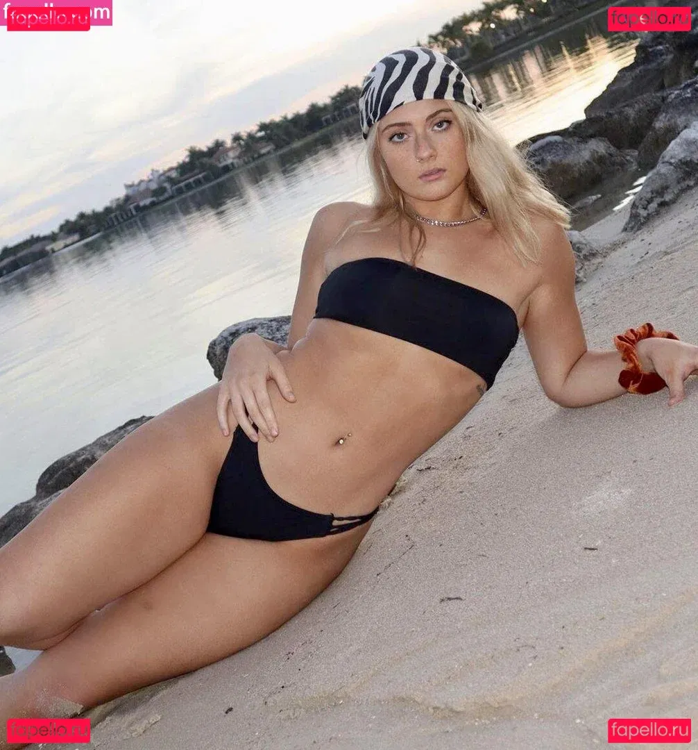 Faith Ordway Onlyfans Photo Gallery 