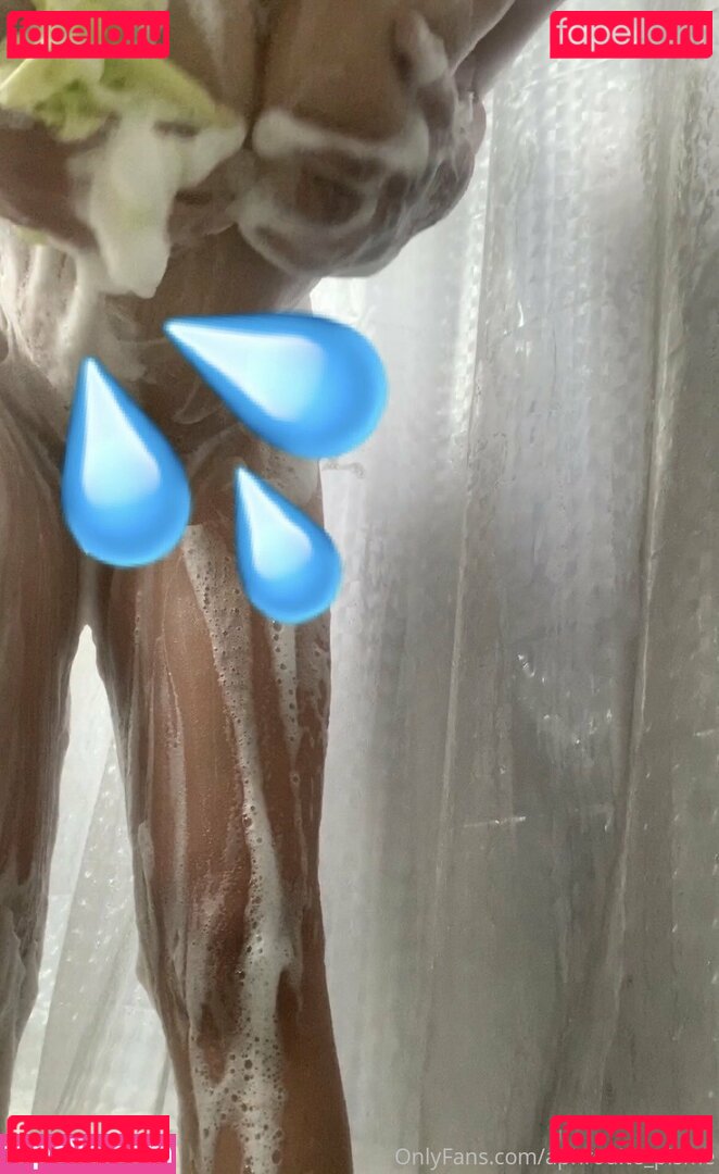 aphrodite_plsme / lipssoluscious_lilaa Onlyfans Photo Gallery 