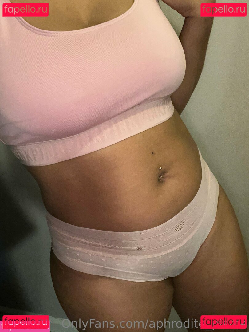 aphrodite_plsme / lipssoluscious_lilaa Onlyfans Photo Gallery 