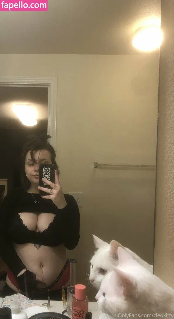 pocketsapio Onlyfans Photo Gallery 