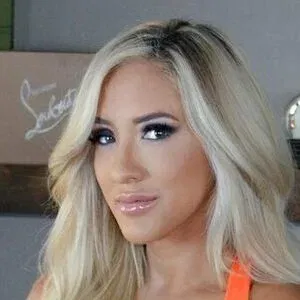 Sara Cheeky Onlyfans Photo Gallery 