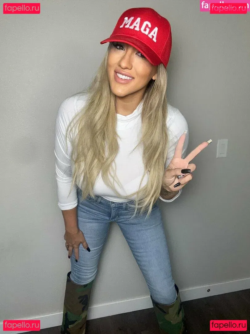 Sara Cheeky Onlyfans Photo Gallery 