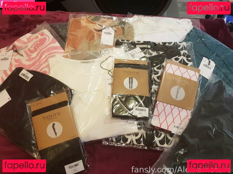 Alexiemature / aleximsure Onlyfans Photo Gallery 