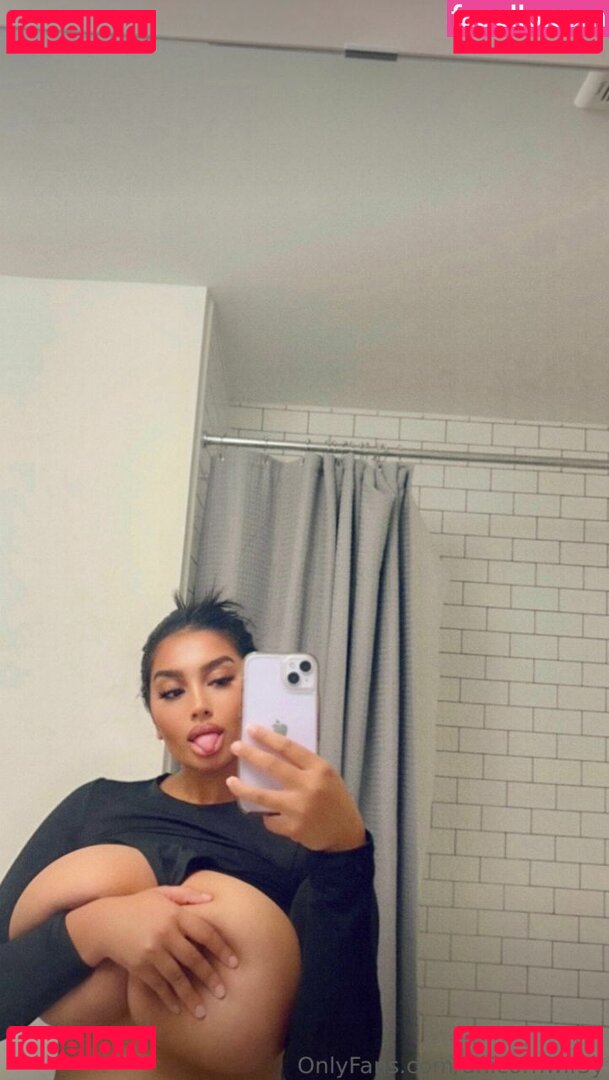 Unicornwif3y / chefaliiii Onlyfans Photo Gallery 