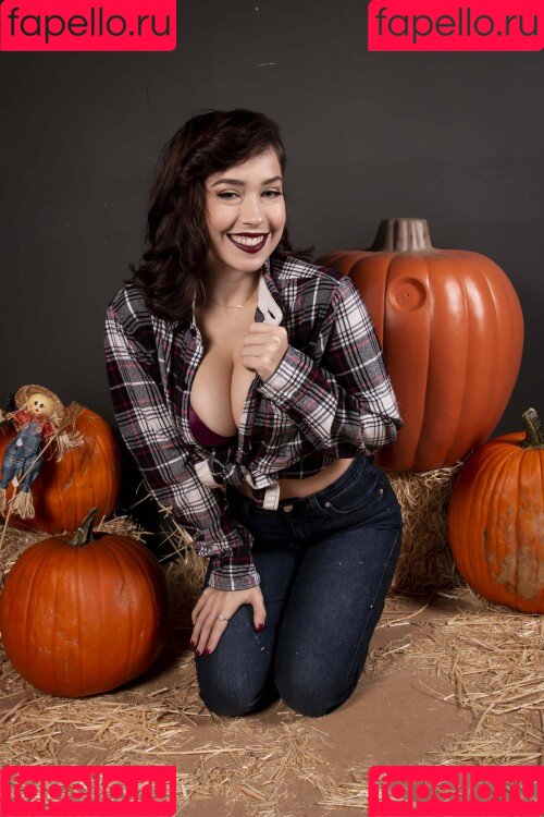 Alli Peach Onlyfans Photo Gallery 