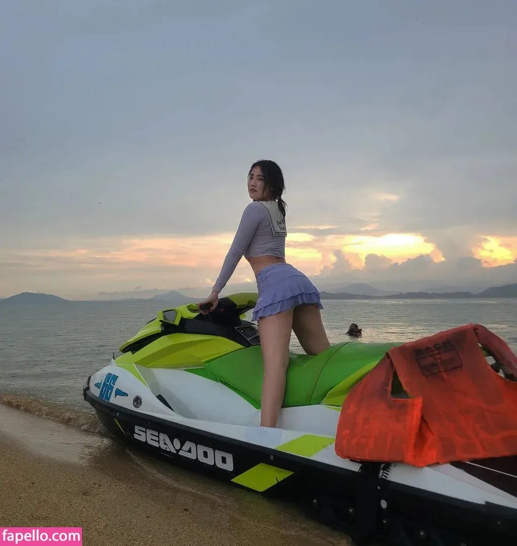 Yuggie_TV Onlyfans Photo Gallery 