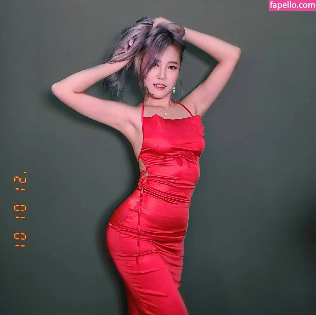 Yuggie_TV Onlyfans Photo Gallery 