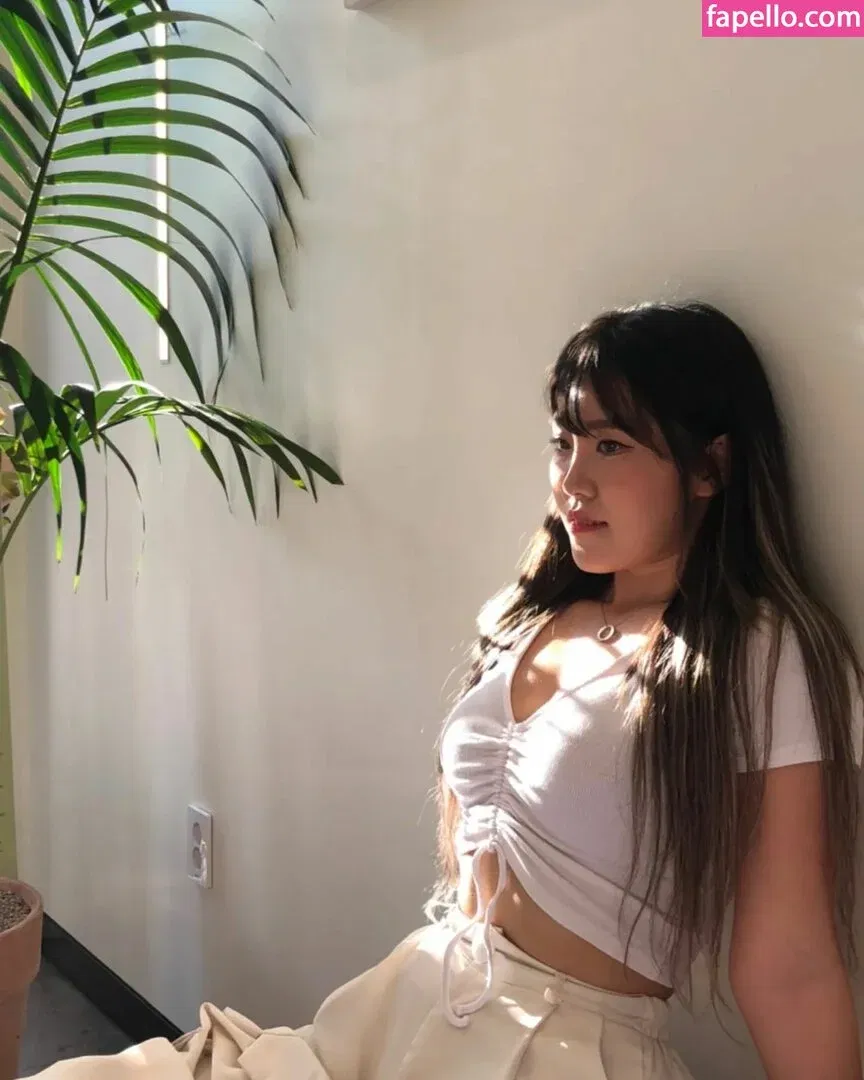 Yuggie_TV Onlyfans Photo Gallery 