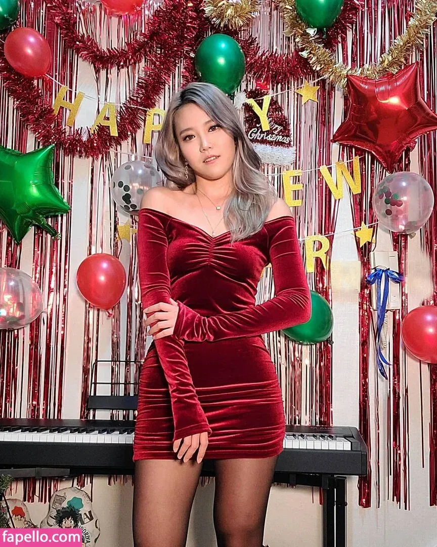 Yuggie_TV Onlyfans Photo Gallery 