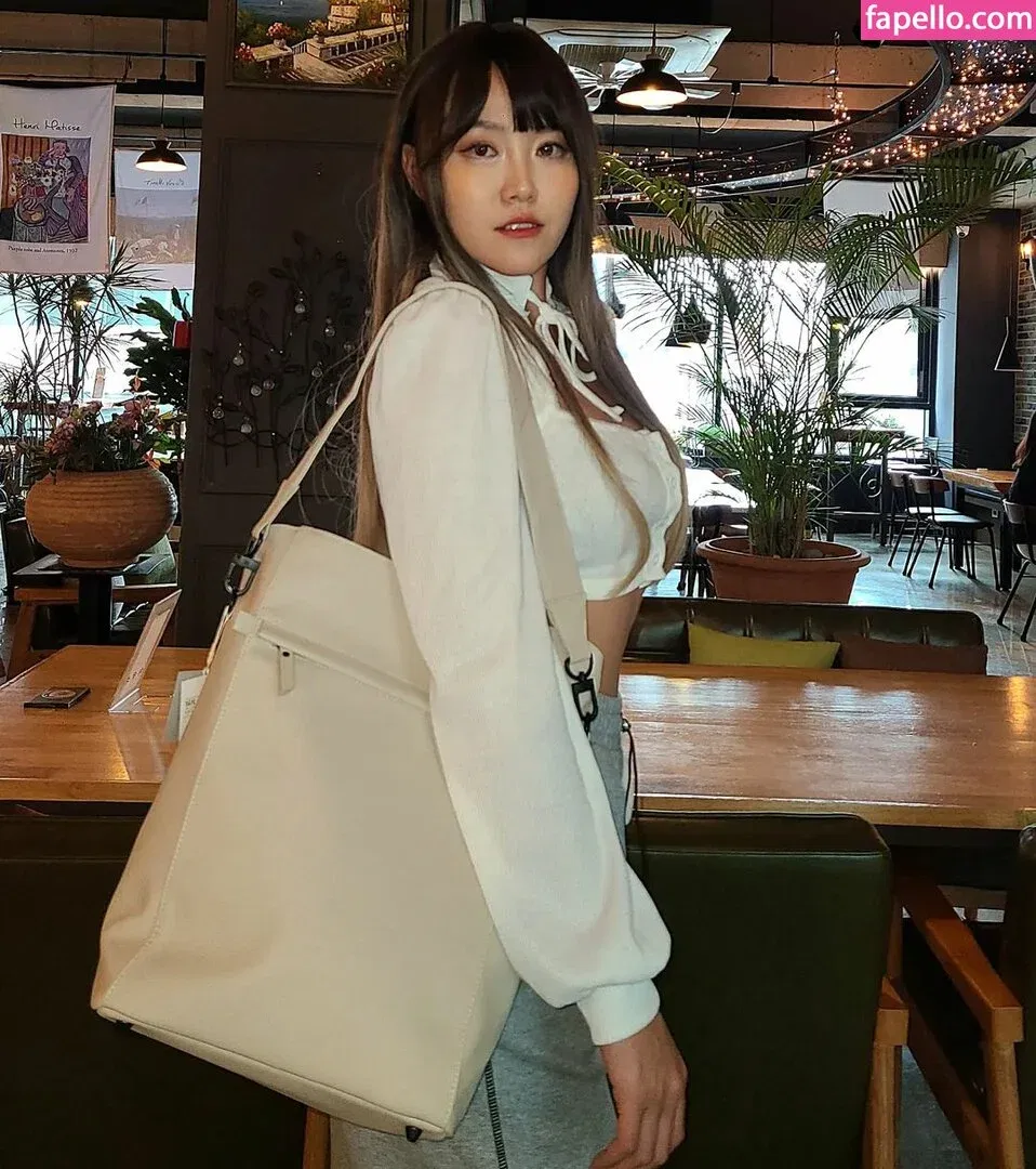 Yuggie_TV Onlyfans Photo Gallery 