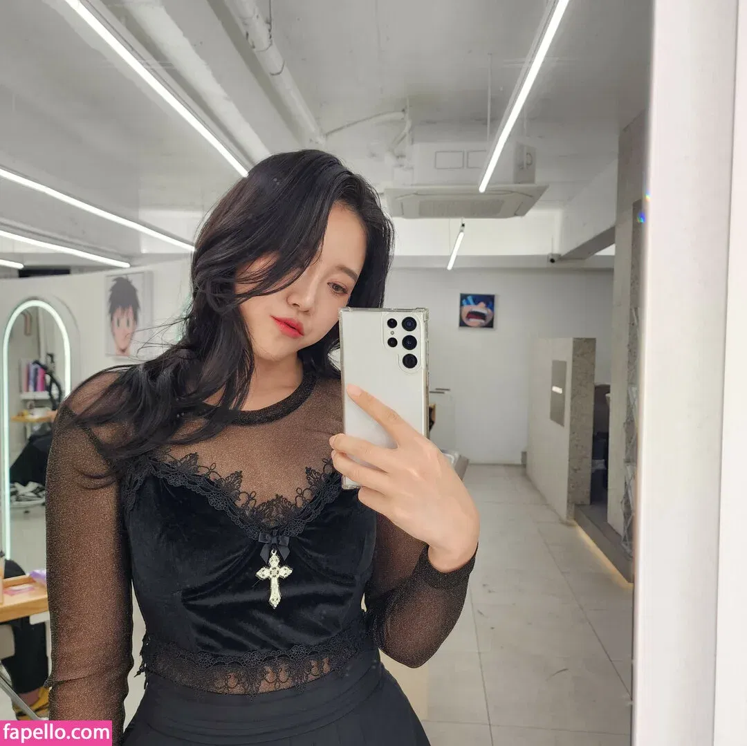 Yuggie_TV Onlyfans Photo Gallery 