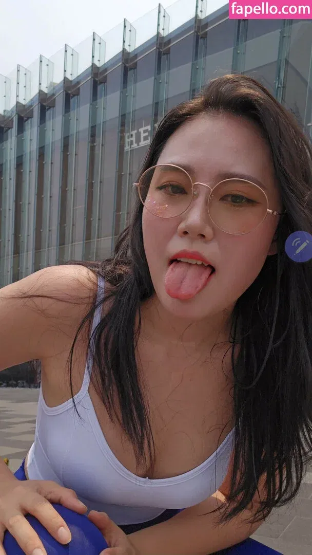 Yuggie_TV Onlyfans Photo Gallery 