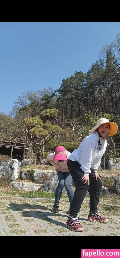 Yuggie_TV Onlyfans Photo Gallery 