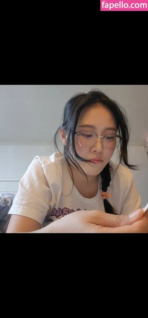 Yuggie_TV Onlyfans Photo Gallery 