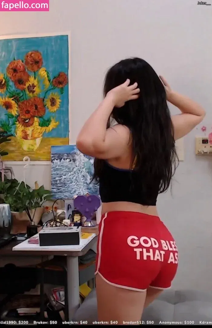 Yuggie_TV Onlyfans Photo Gallery 