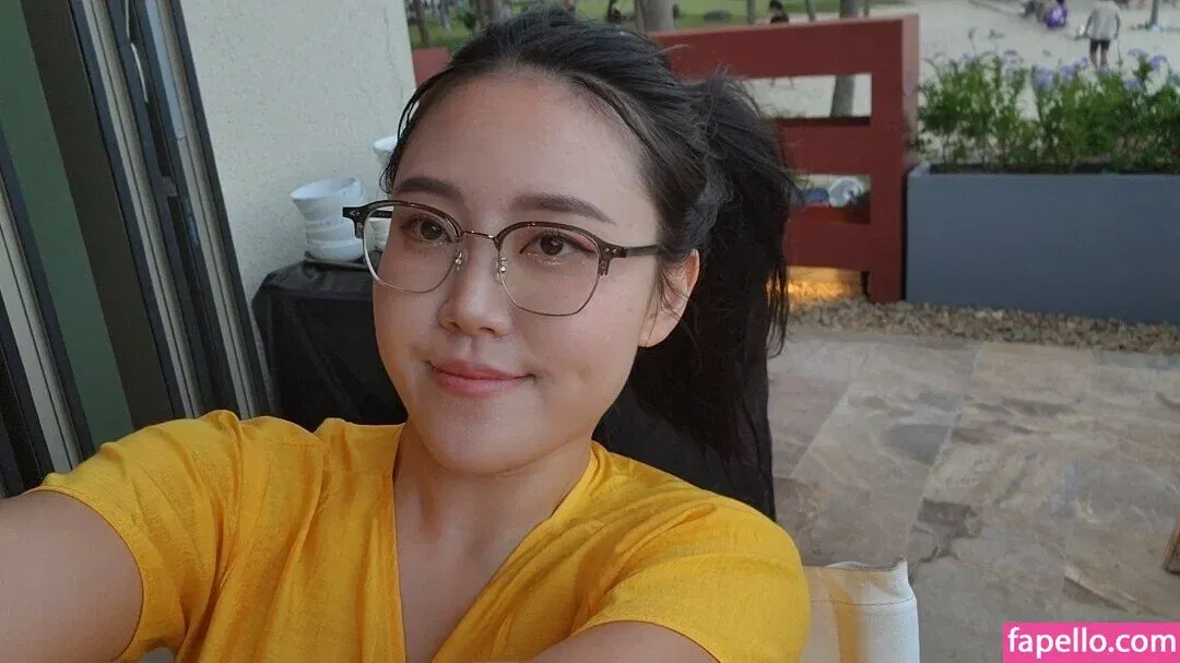 Yuggie_TV Onlyfans Photo Gallery 