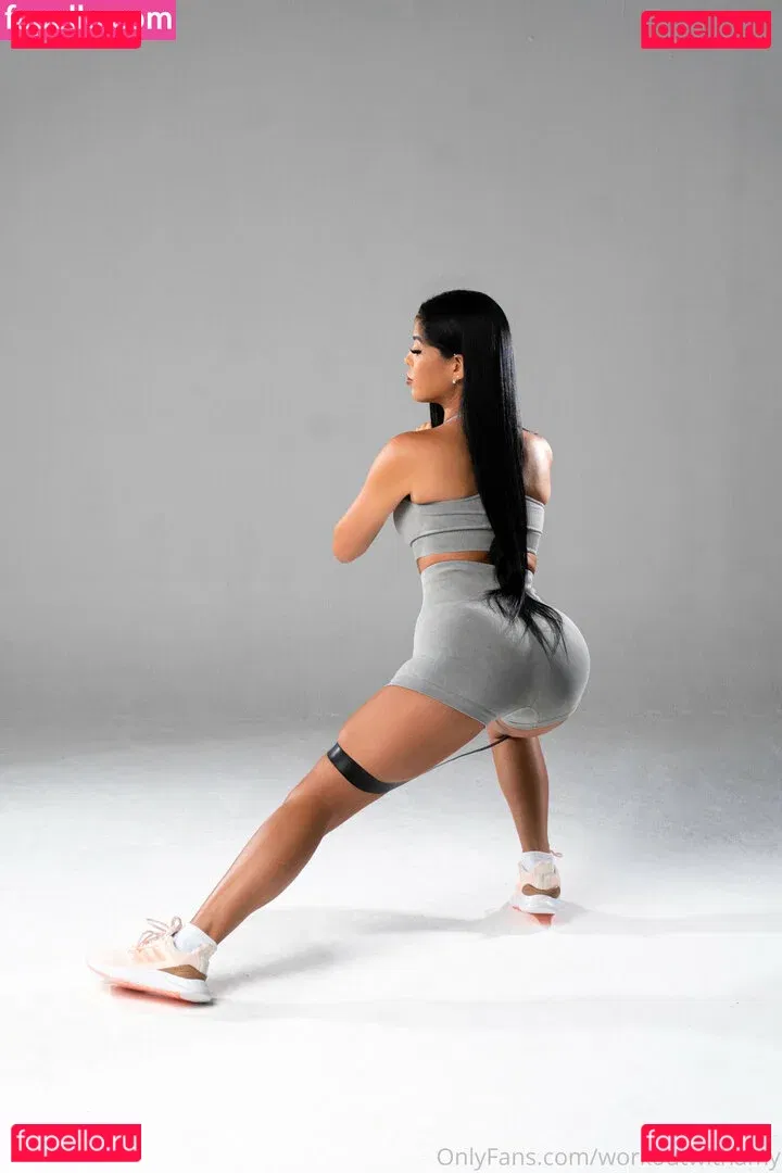 workoutwithamy Onlyfans Photo Gallery 