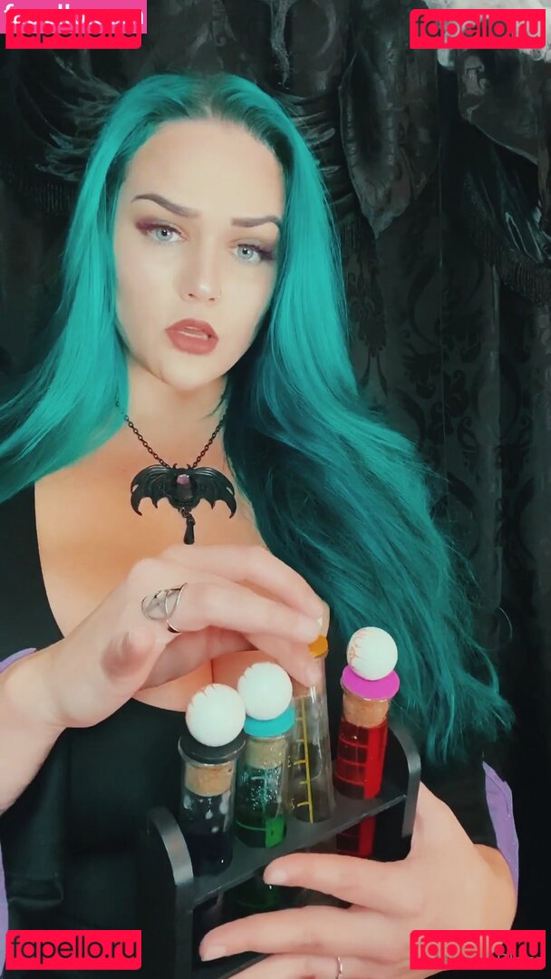 AthenaBlaze / Miss Voluptuis Onlyfans Photo Gallery 