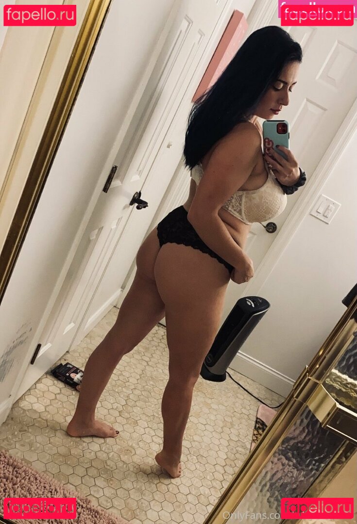 hottiebugatti / therealhottiebugatti Onlyfans Photo Gallery 