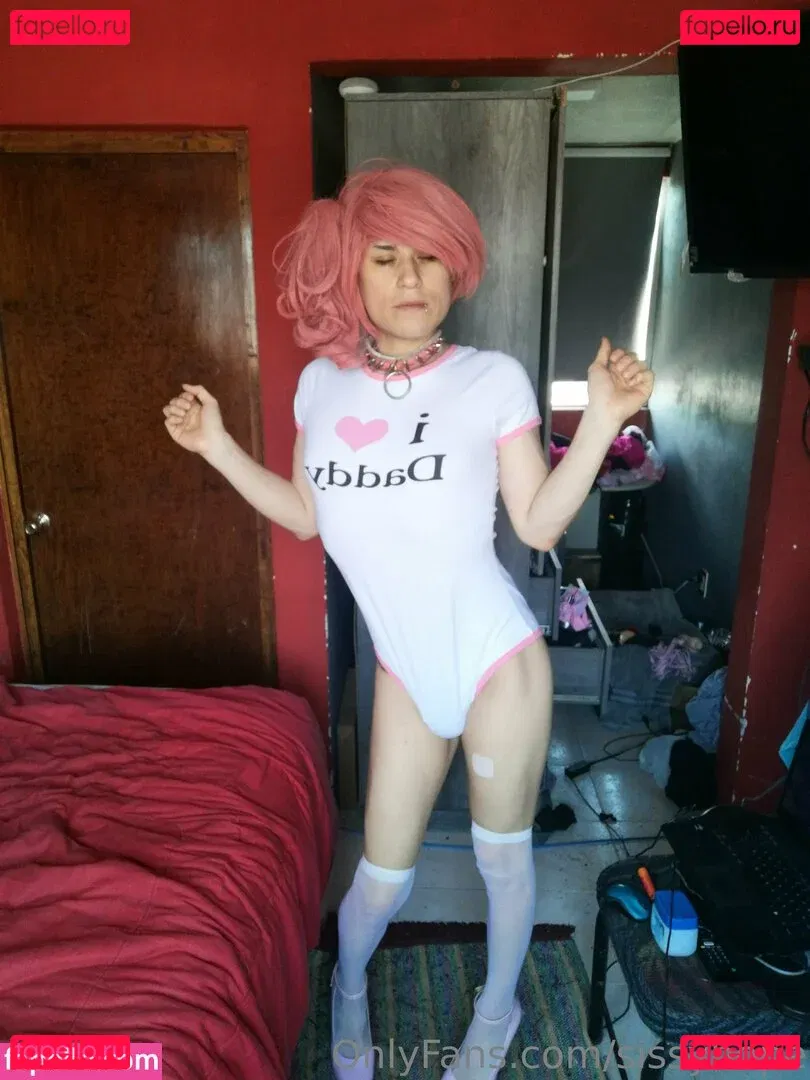 sissyhope Onlyfans Photo Gallery 