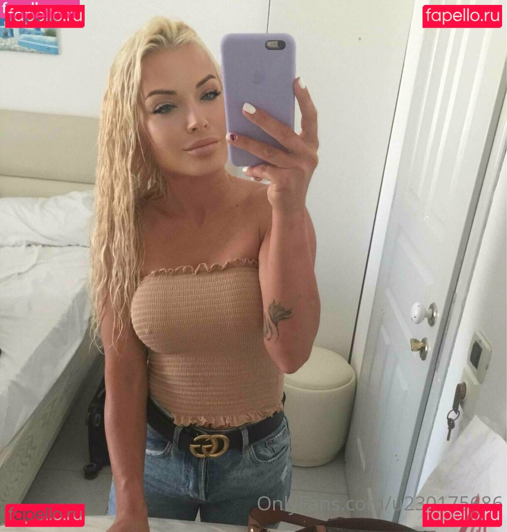 Julesblodna39 / jsantos1111 Onlyfans Photo Gallery 