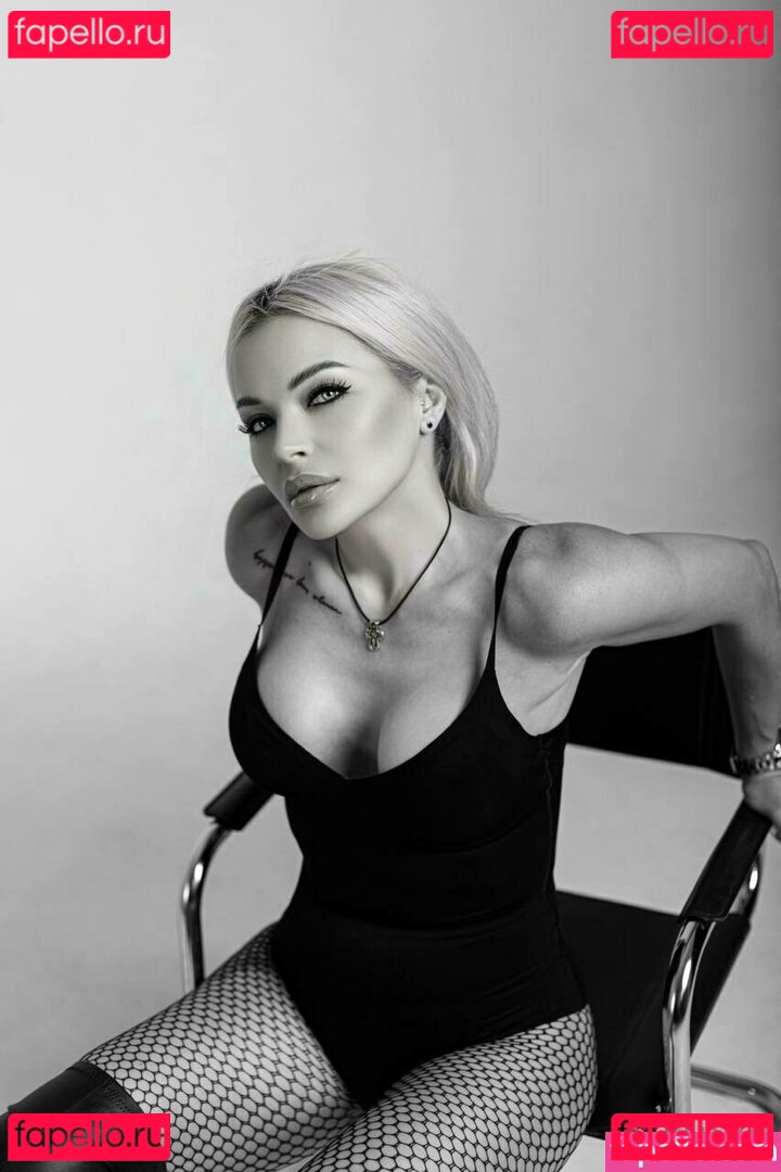 Julesblodna39 / jsantos1111 Onlyfans Photo Gallery 