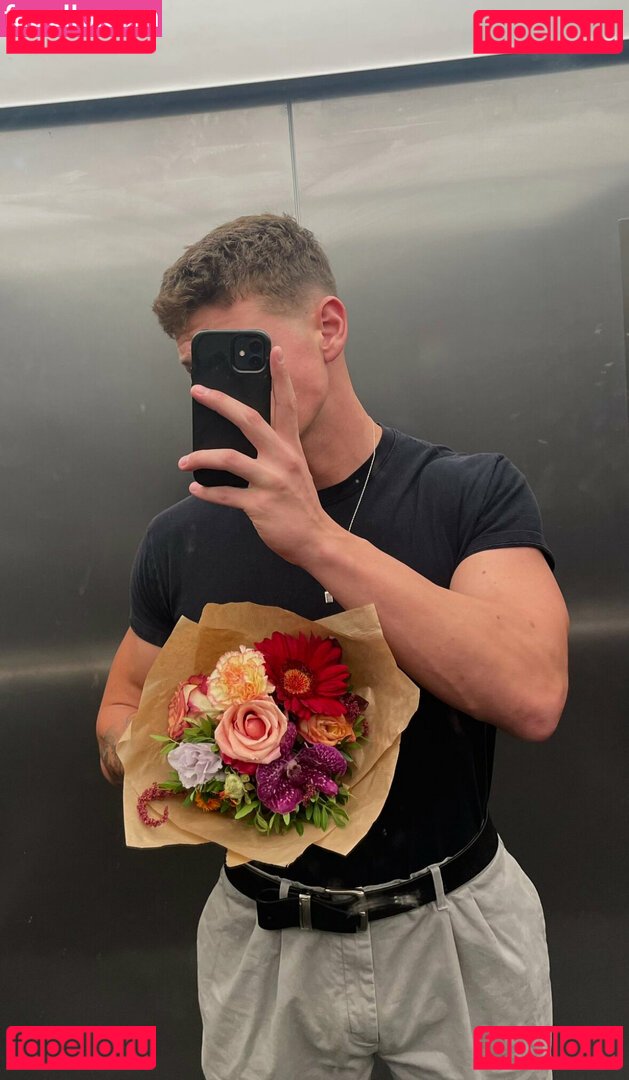 nikitakinka Onlyfans Photo Gallery 