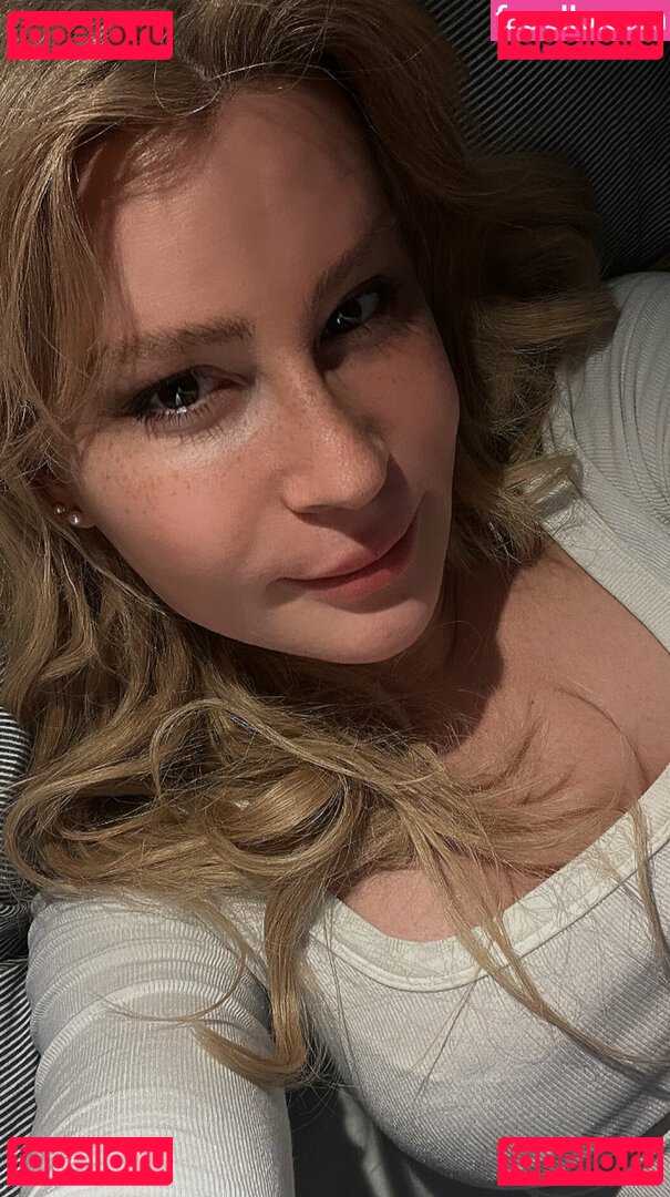 nikitakinka Onlyfans Photo Gallery 