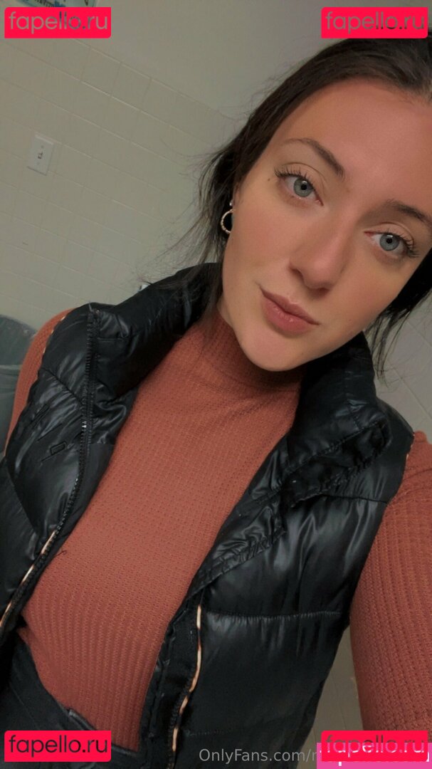 maddycupcake / madslewis Onlyfans Photo Gallery 