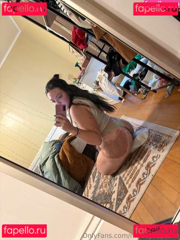 maddycupcake / madslewis Onlyfans Photo Gallery 