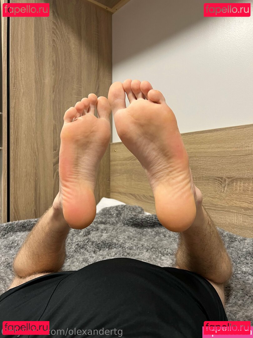 olexandertg / themodernnomad Onlyfans Photo Gallery 