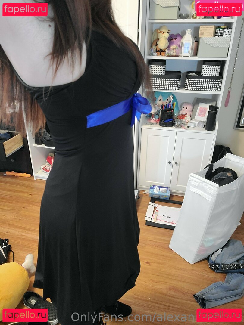 alexandrabbit / alexandrabbits Onlyfans Photo Gallery 